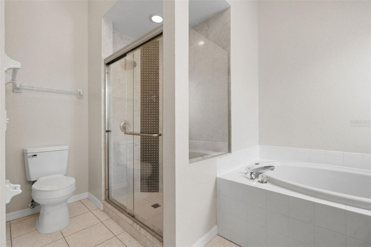 1247 Vinetree Drive, Brandon, FL 33510 Photo