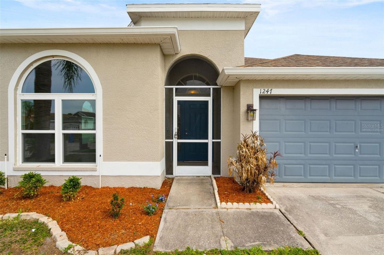 1247 Vinetree Drive , Brandon, FL 33510 Photo