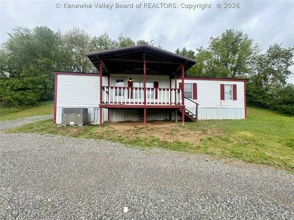 158 Summit Lane, Spencer, WV 25276