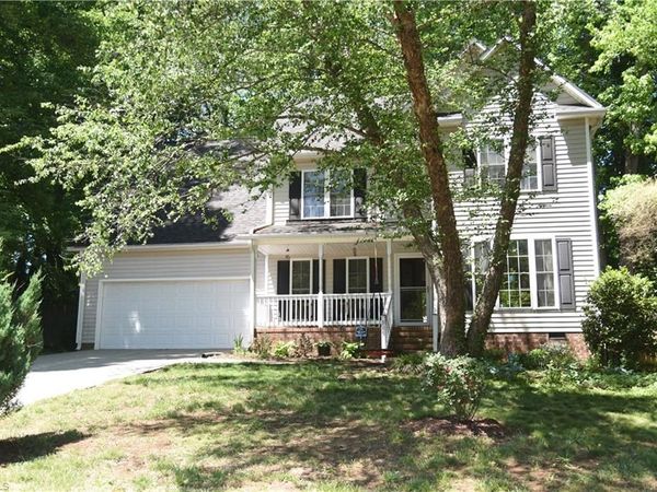 915 New Hampshire Drive, Jamestown, NC 27282