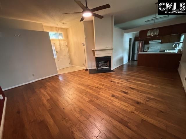 216 Darby Way Photo 9