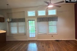 216 Darby Way photo 4