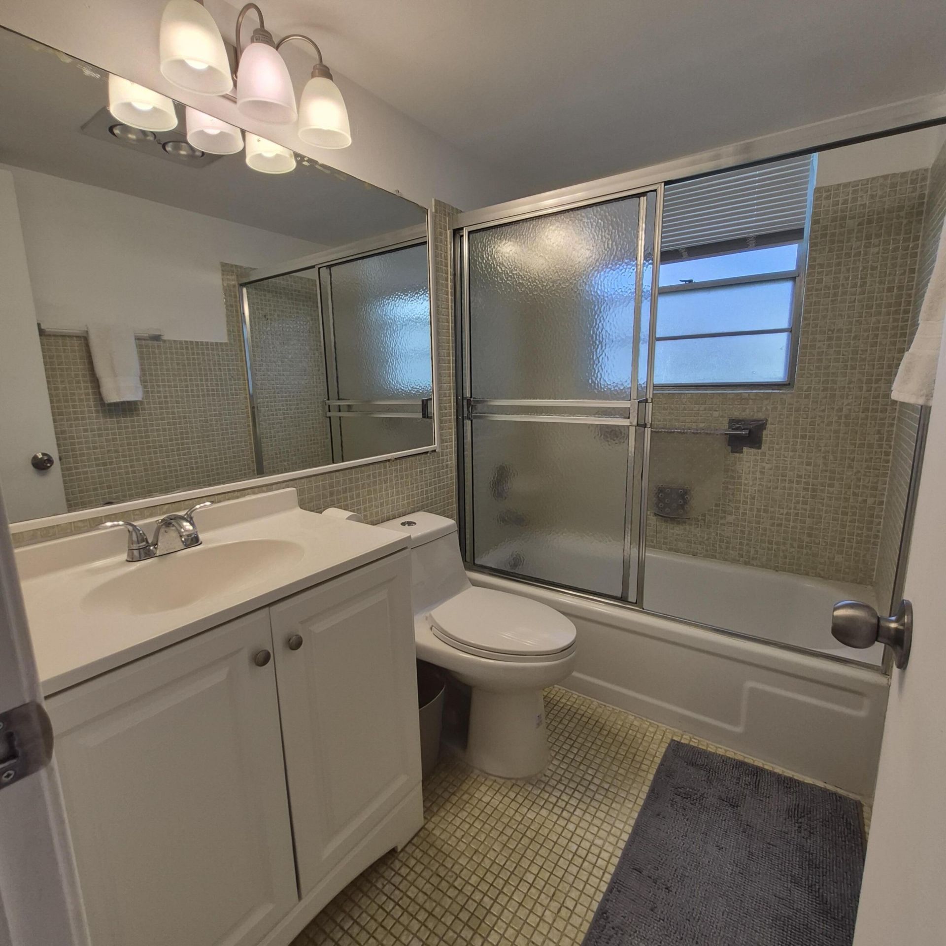 101 Northampton F, West Palm Beach, FL 33417 Photo