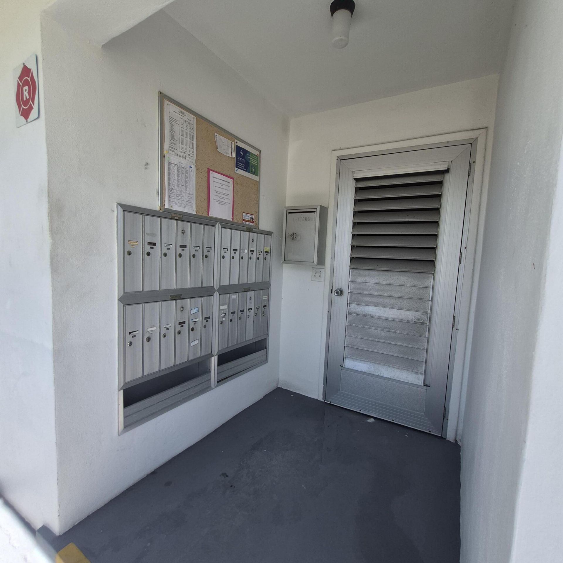 101 Northampton F, West Palm Beach, FL 33417 Photo