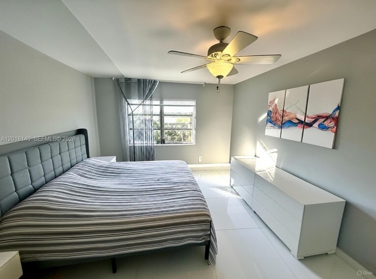 200 Diplomat Parkway, Unit 721, Hallandale Beach, FL 33009 Photo