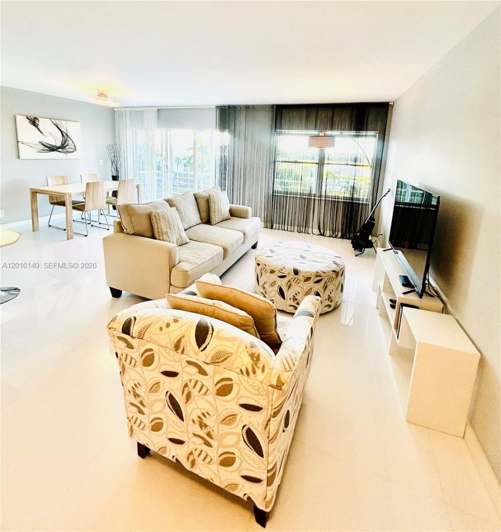 200 Diplomat Parkway, Unit 721, Hallandale Beach, FL 33009 Photo