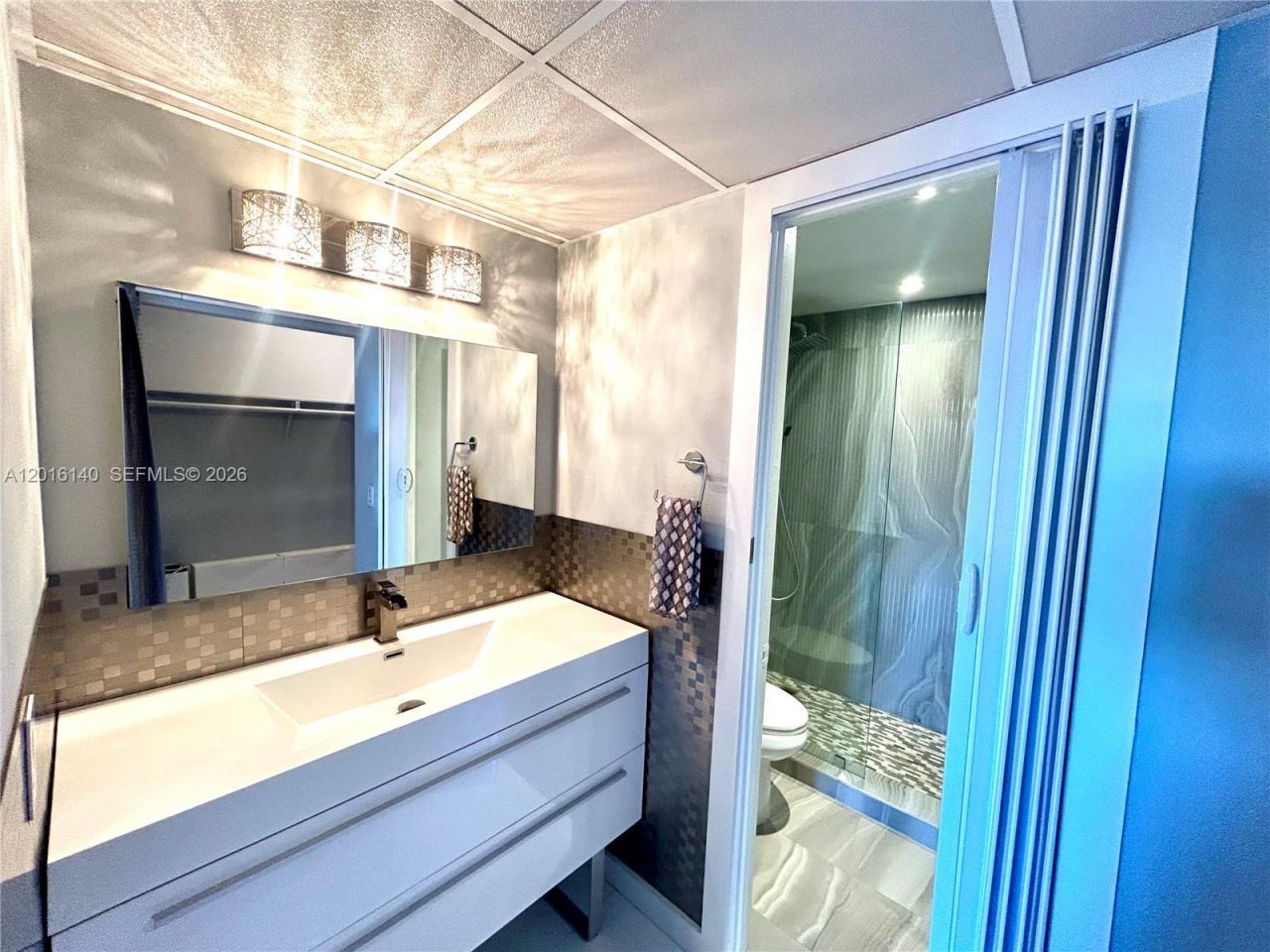 200 Diplomat Parkway, Unit 721, Hallandale Beach, FL 33009 Photo