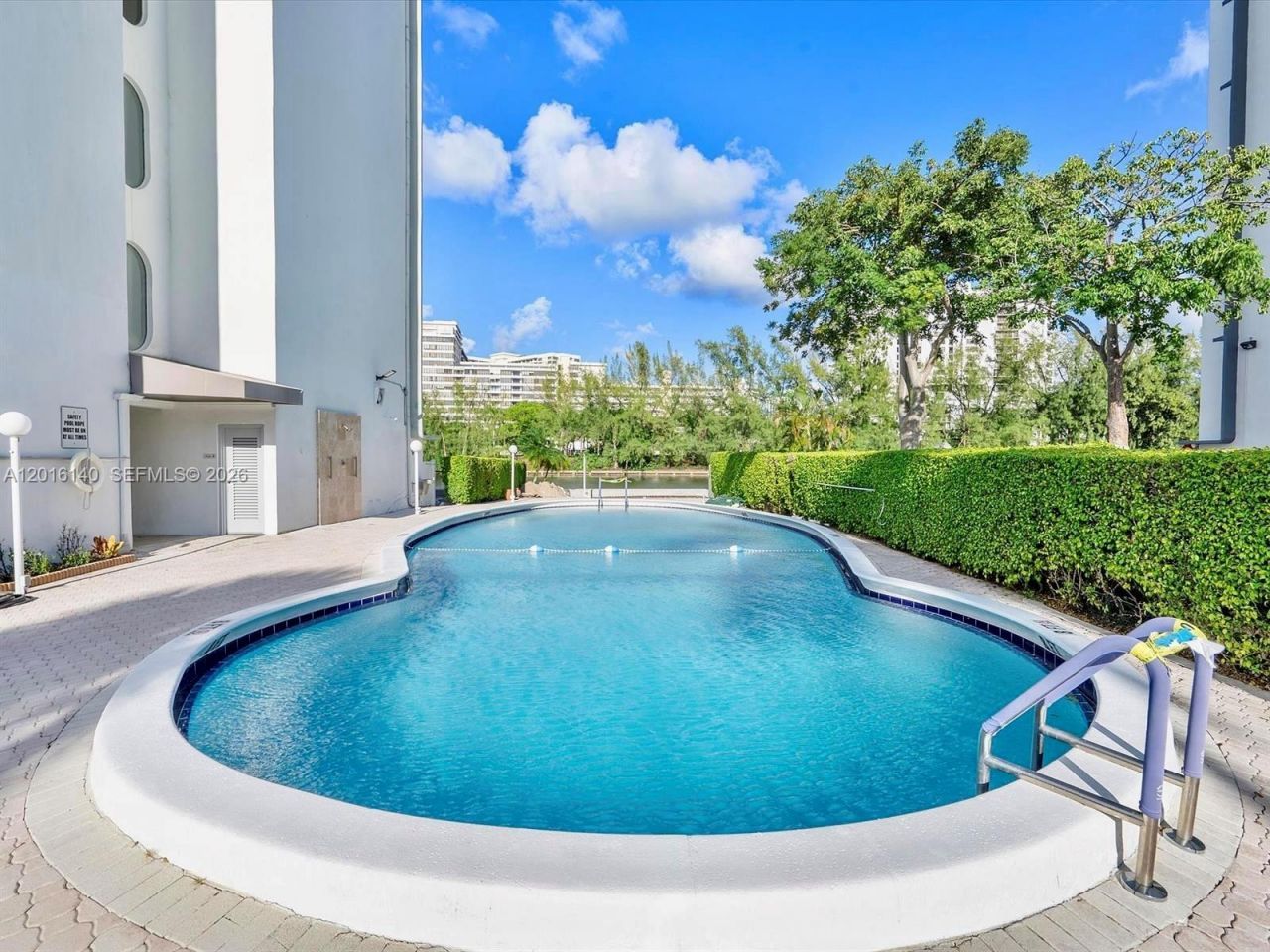 200 Diplomat Parkway, Unit 721, Hallandale Beach, FL 33009 Photo