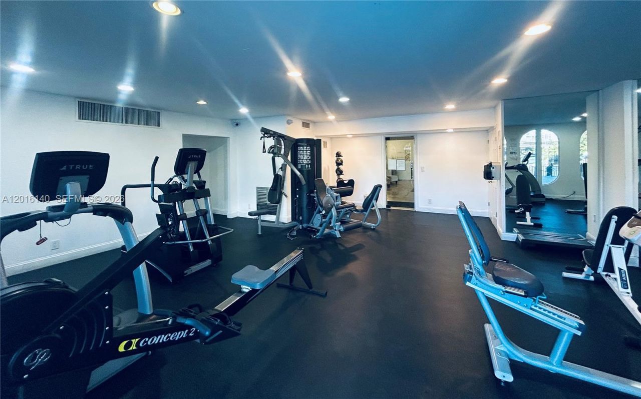 200 Diplomat Parkway, Unit 721, Hallandale Beach, FL 33009 Photo