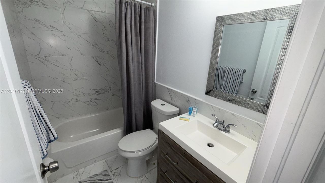 3872 Grand Ave, Unit A, Miami, FL 33133 Photo
