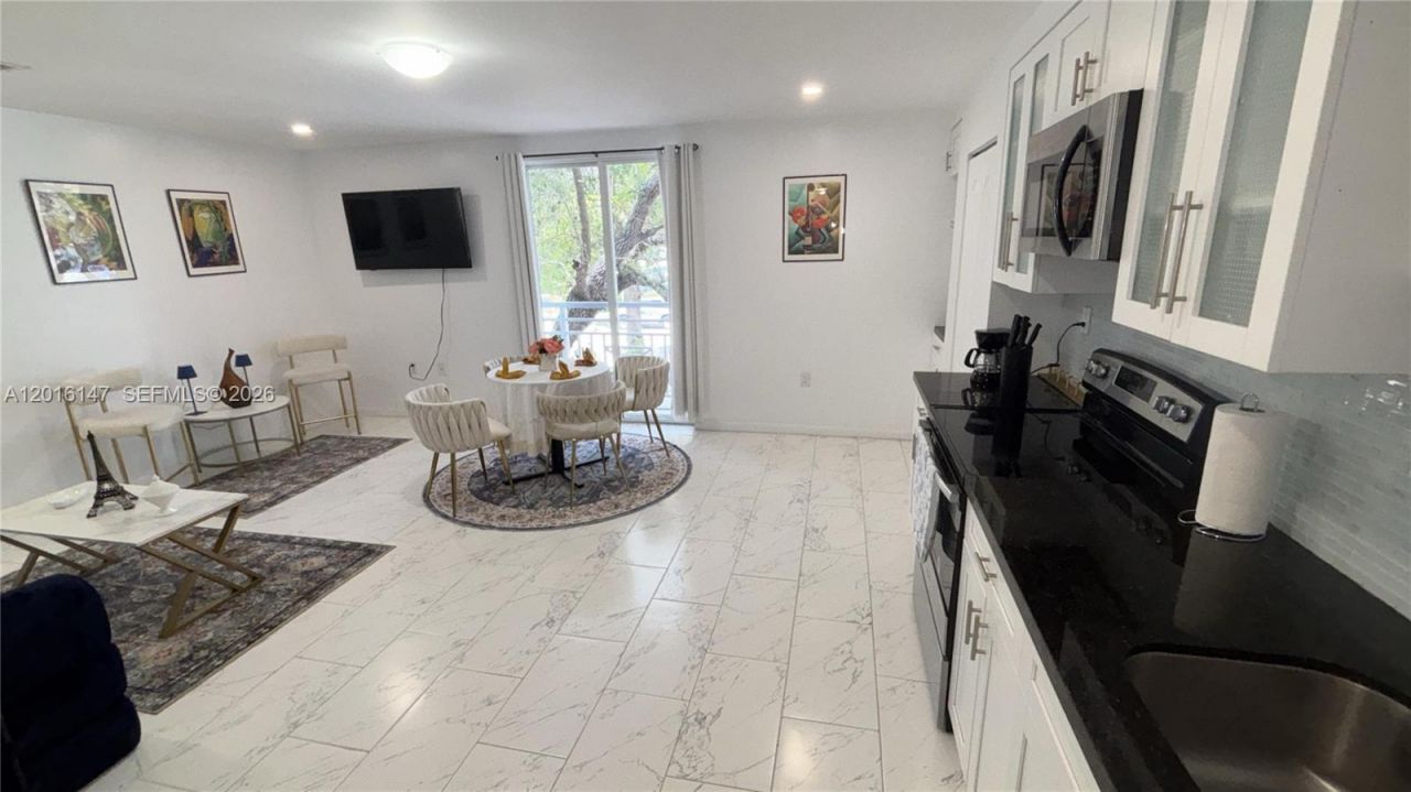 3872 Grand Ave, Unit A, Miami, FL 33133 Photo