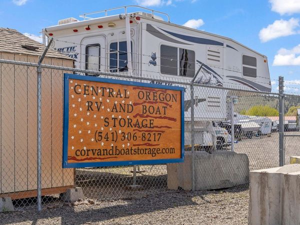 1584 N Gardner Road, Prineville, OR 97754
