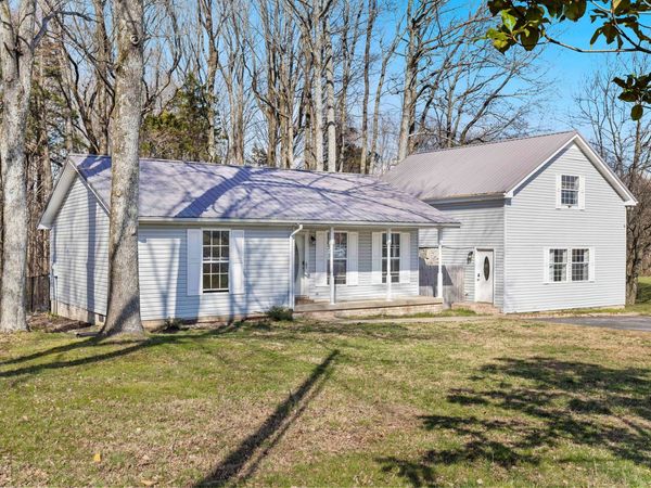 4016 Bentle Dr , Westmoreland, TN 37186