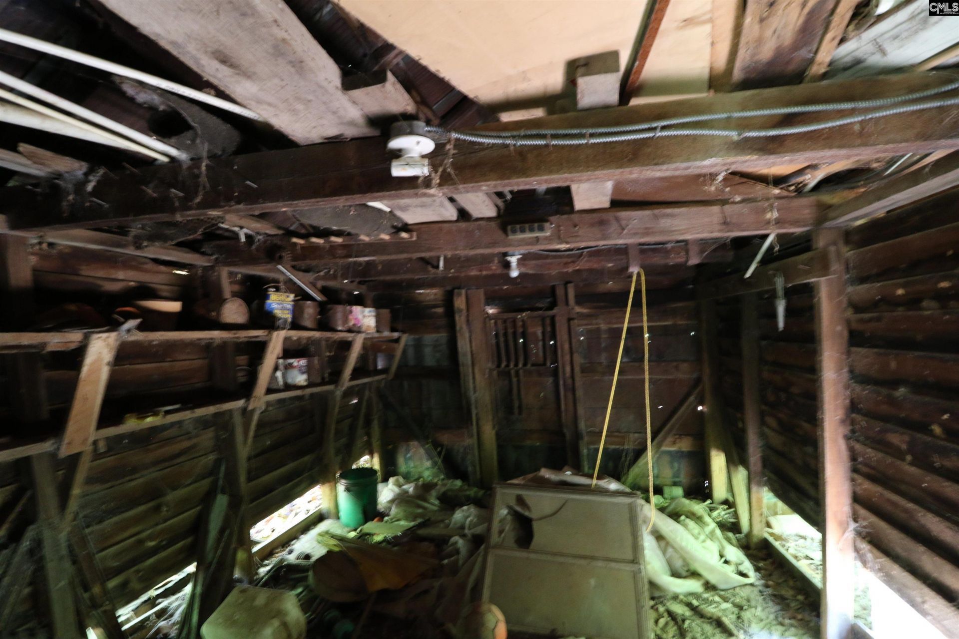 1091 Pine Grove Road  Photo 16