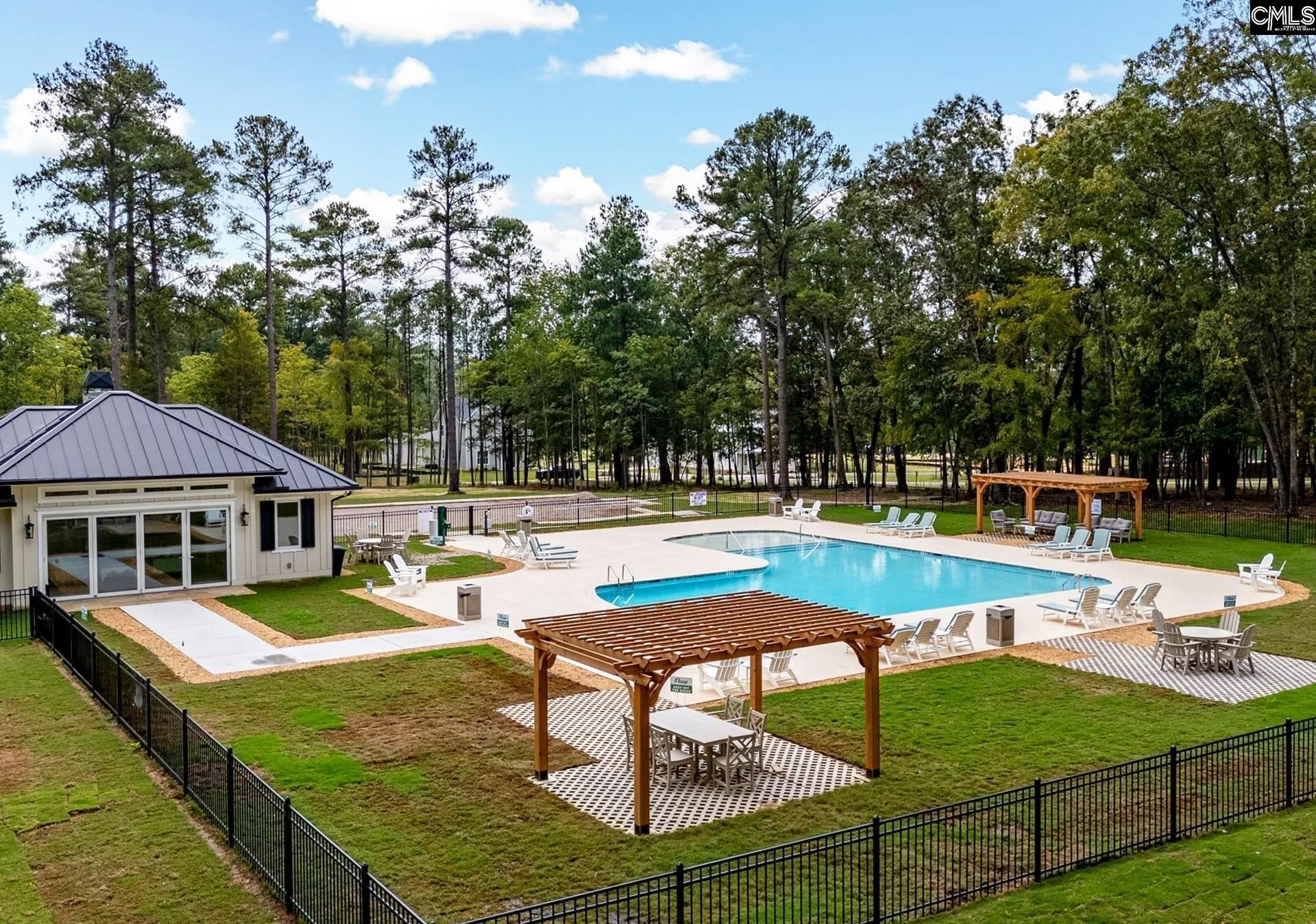 537 Misty Banks Drive Photo 8