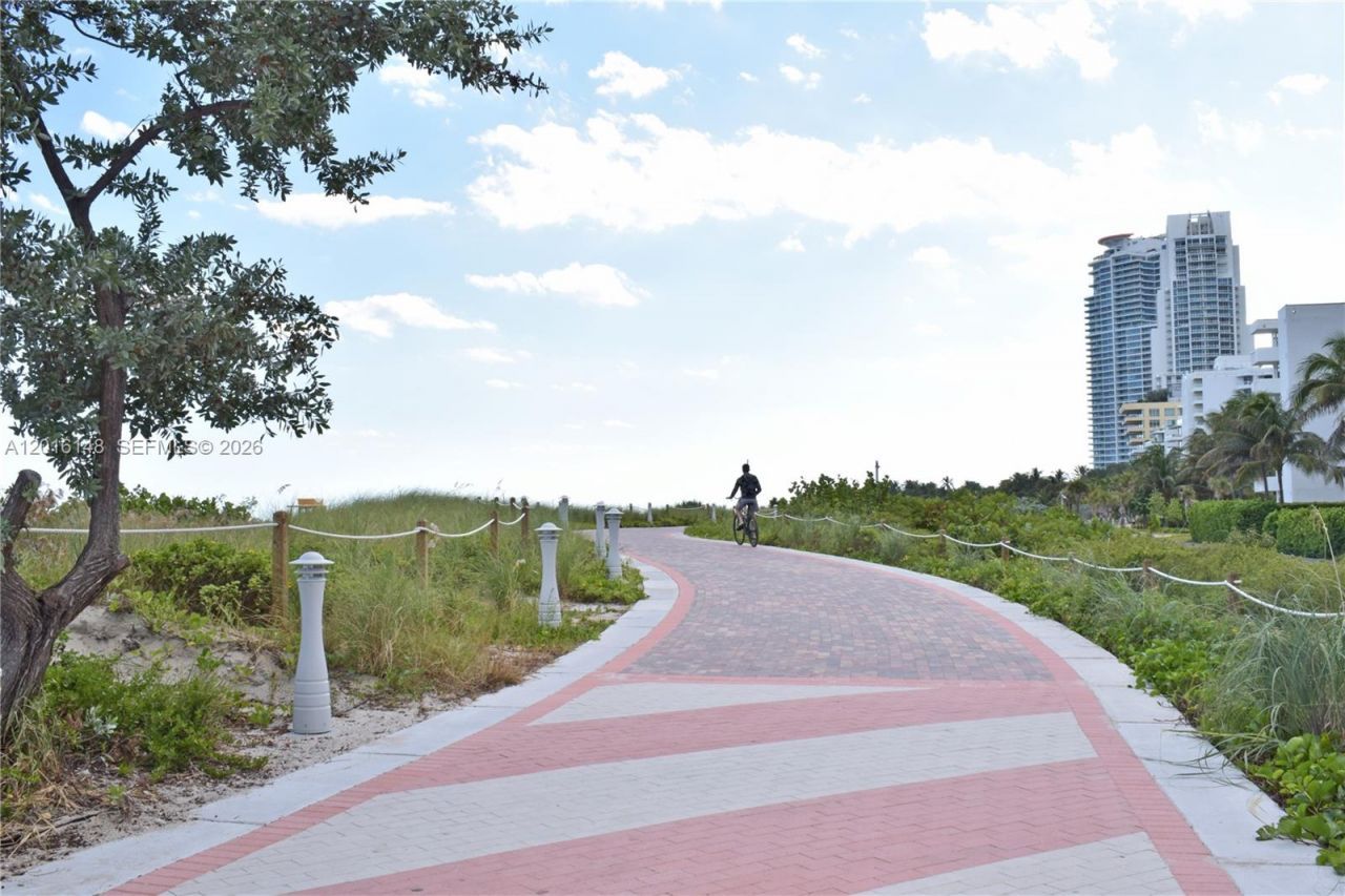 401 Ocean Dr, Unit 924, Miami Beach, FL 33139 Photo