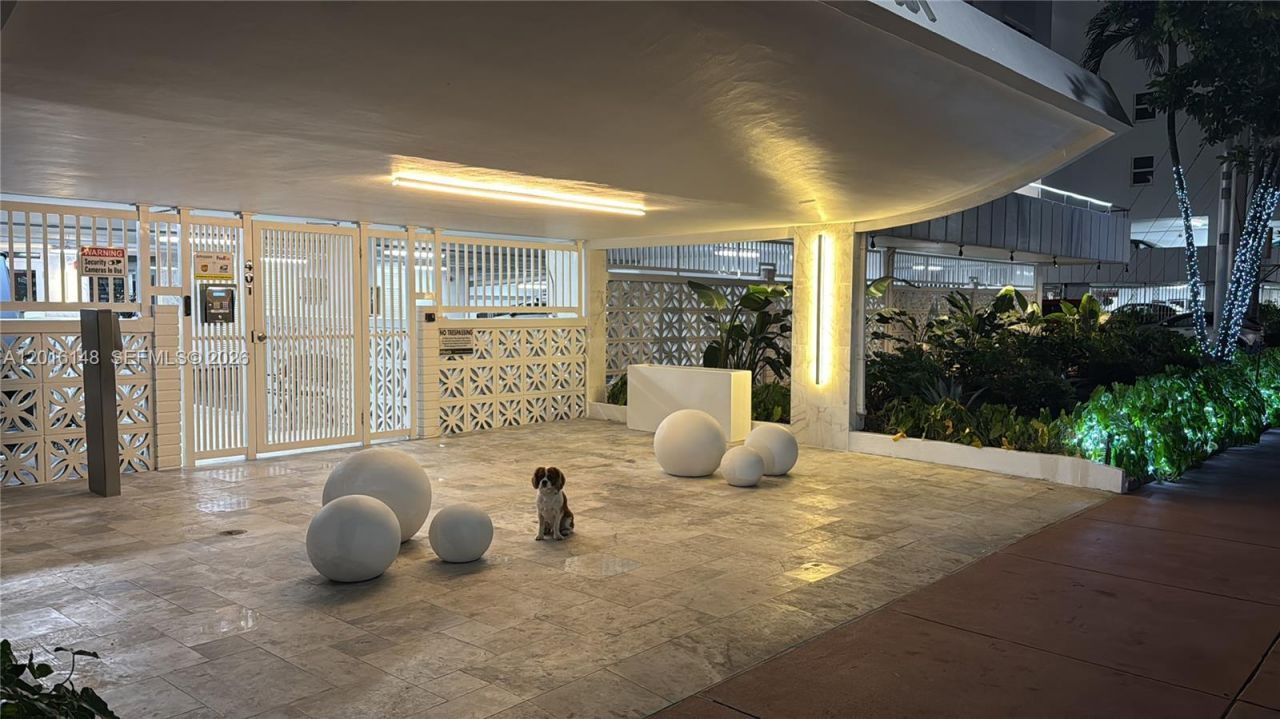 401 Ocean Dr, Unit 924, Miami Beach, FL 33139 Photo