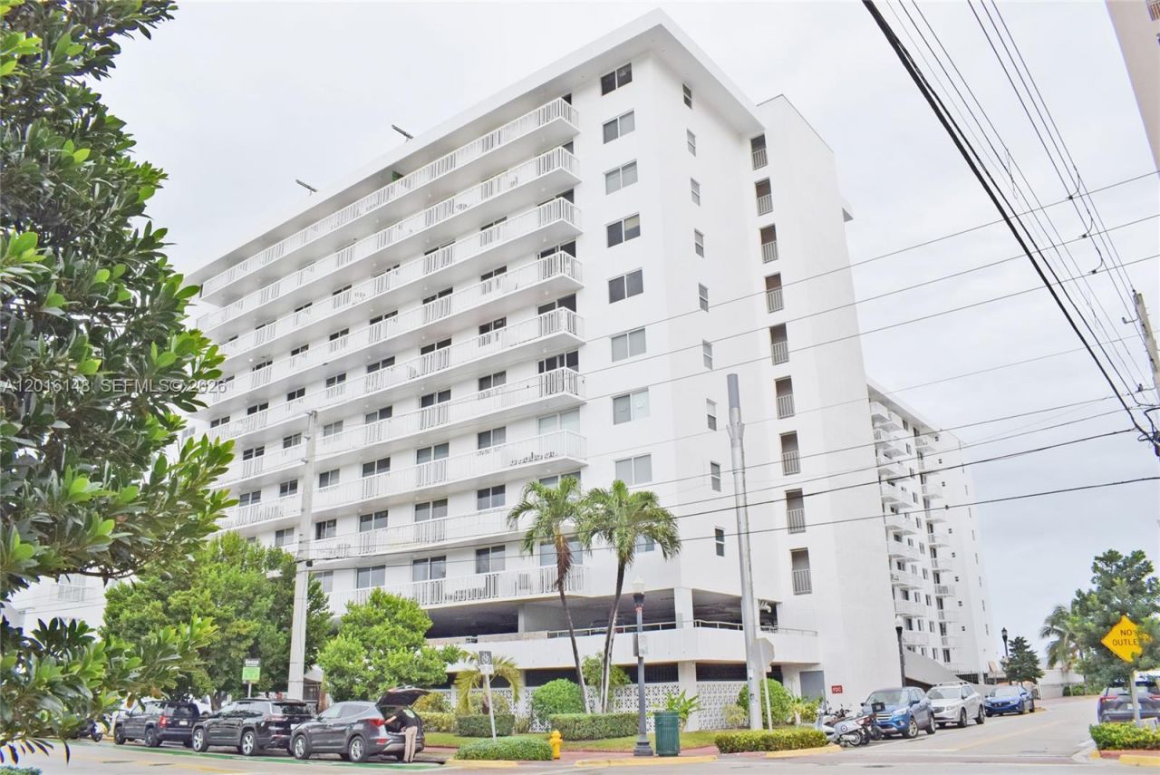 401 Ocean Dr, Unit 924, Miami Beach, FL 33139 Photo