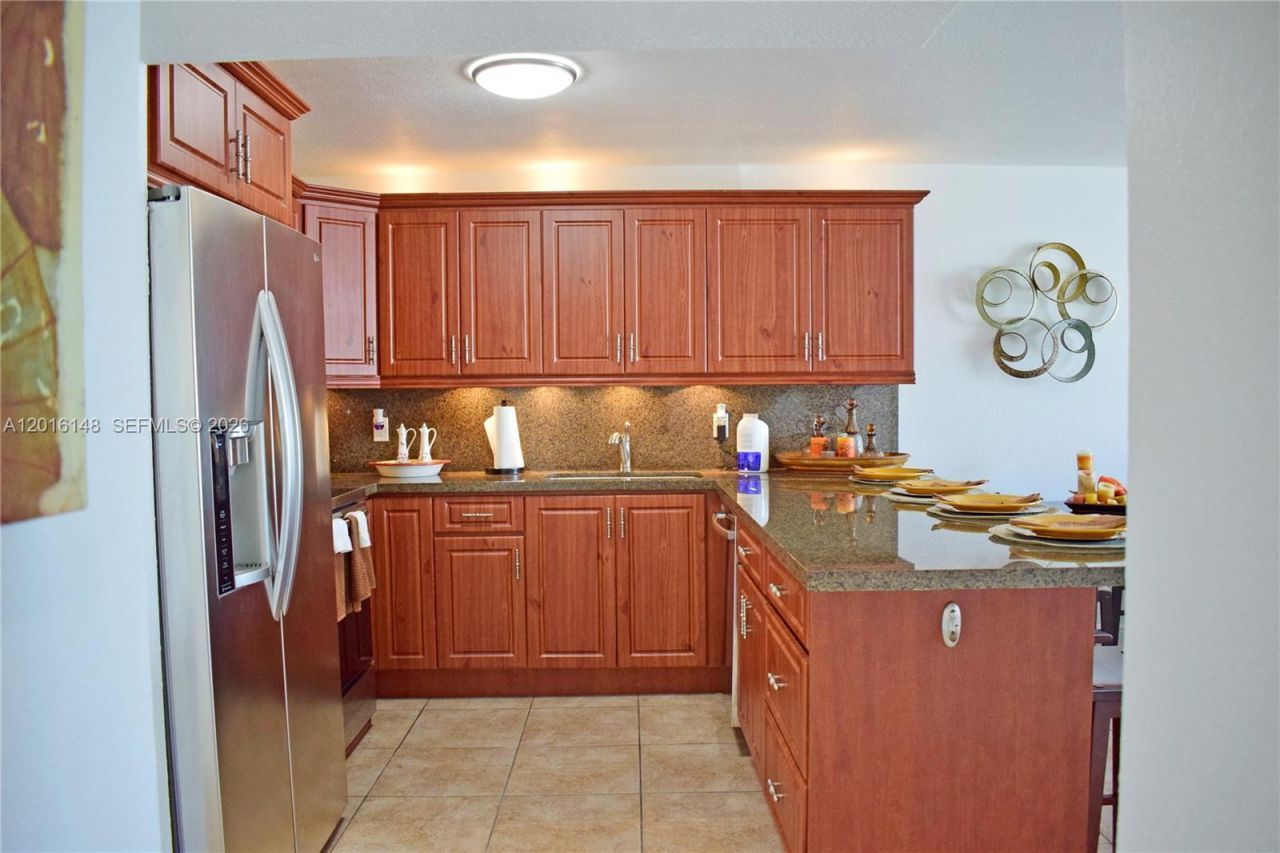 401 Ocean Dr, Unit 924, Miami Beach, FL 33139 Photo