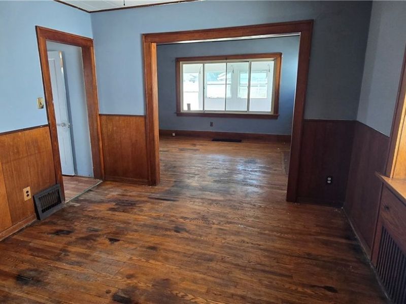 647 Columbia Avenue, Akron, OH 44310 Photo 14