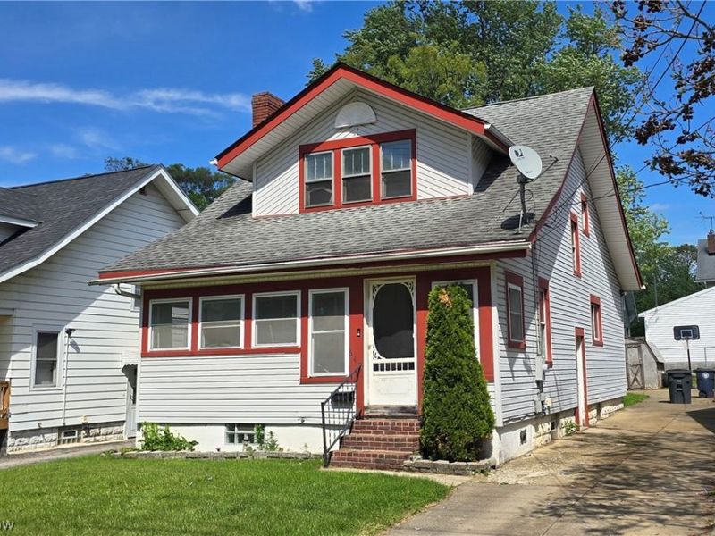 647 Columbia Avenue, Akron, OH 44310 Photo 2