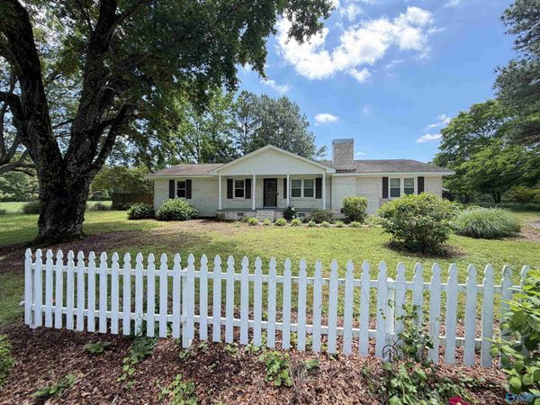22002 Upper Fort Hampton Road, Elkmont, AL 35620