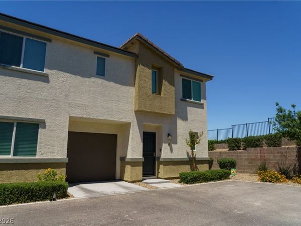 2708 Tahiti Grape Way , Unit 4, Las Vegas, NV 89183