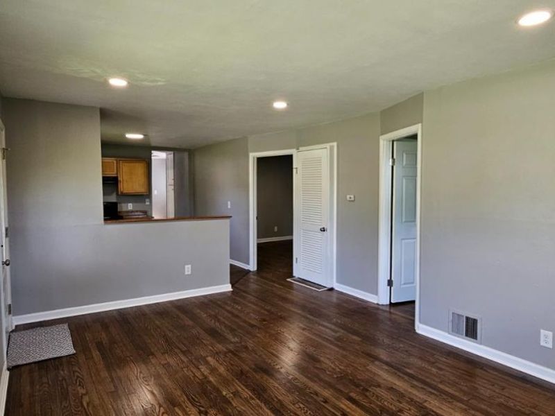 393 N Main Street, Waynesville, OH 45068 Photo 7