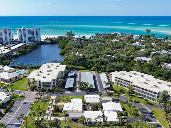 206 HOURGLASS WAY, Unit V10, SARASOTA, FL 34242