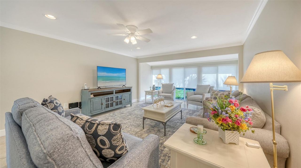 206 Hourglass Way, Unit V10, Sarasota, FL 34242 Photo