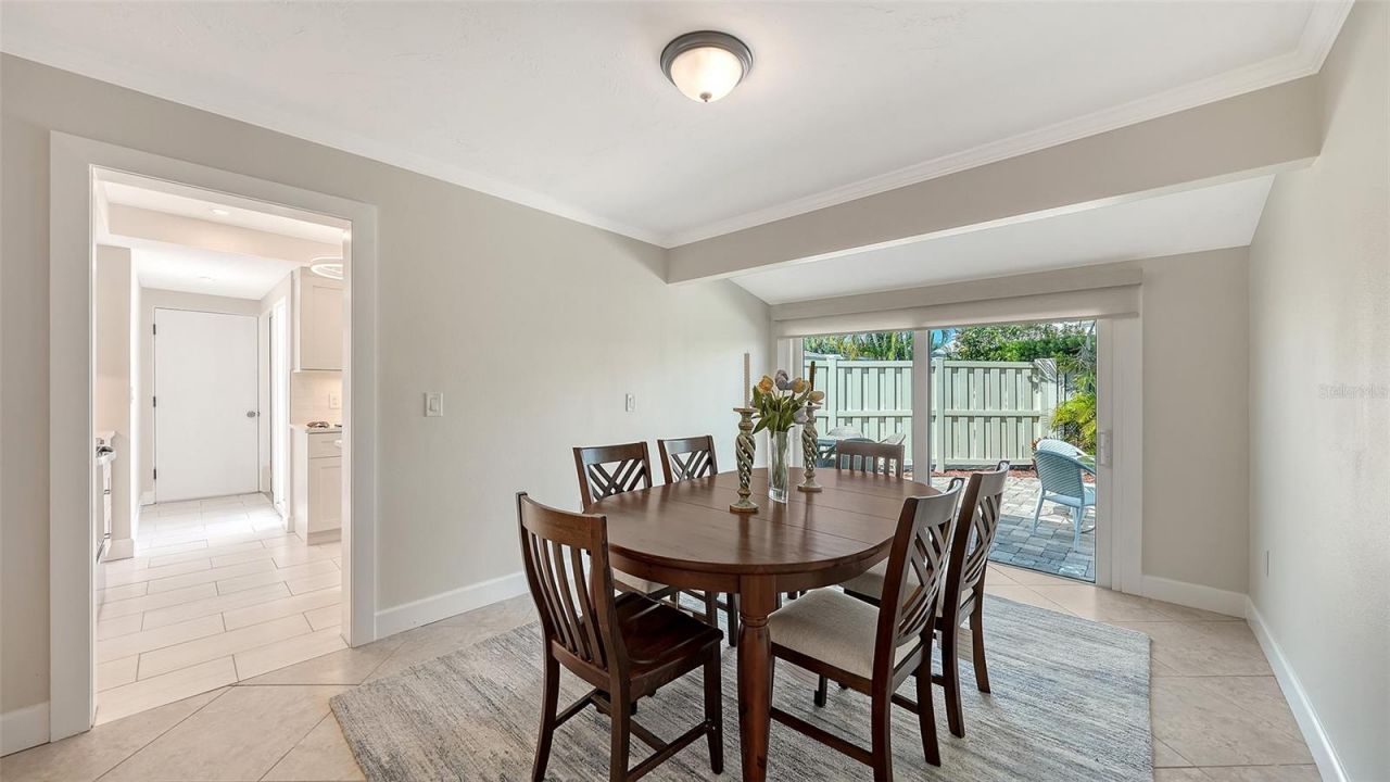 206 Hourglass Way, Unit V10, Sarasota, FL 34242 Photo