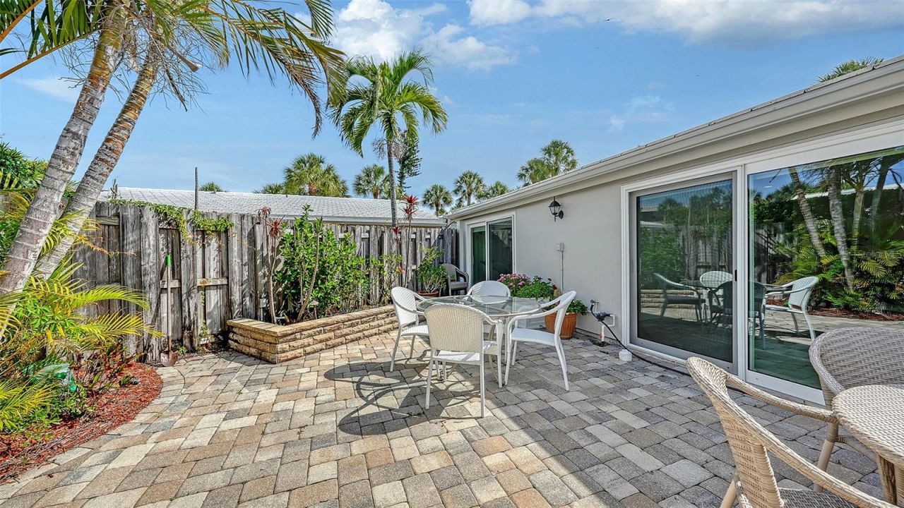 206 Hourglass Way, Unit V10, Sarasota, FL 34242 Photo