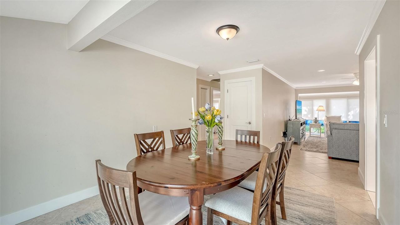 206 Hourglass Way, Unit V10, Sarasota, FL 34242 Photo