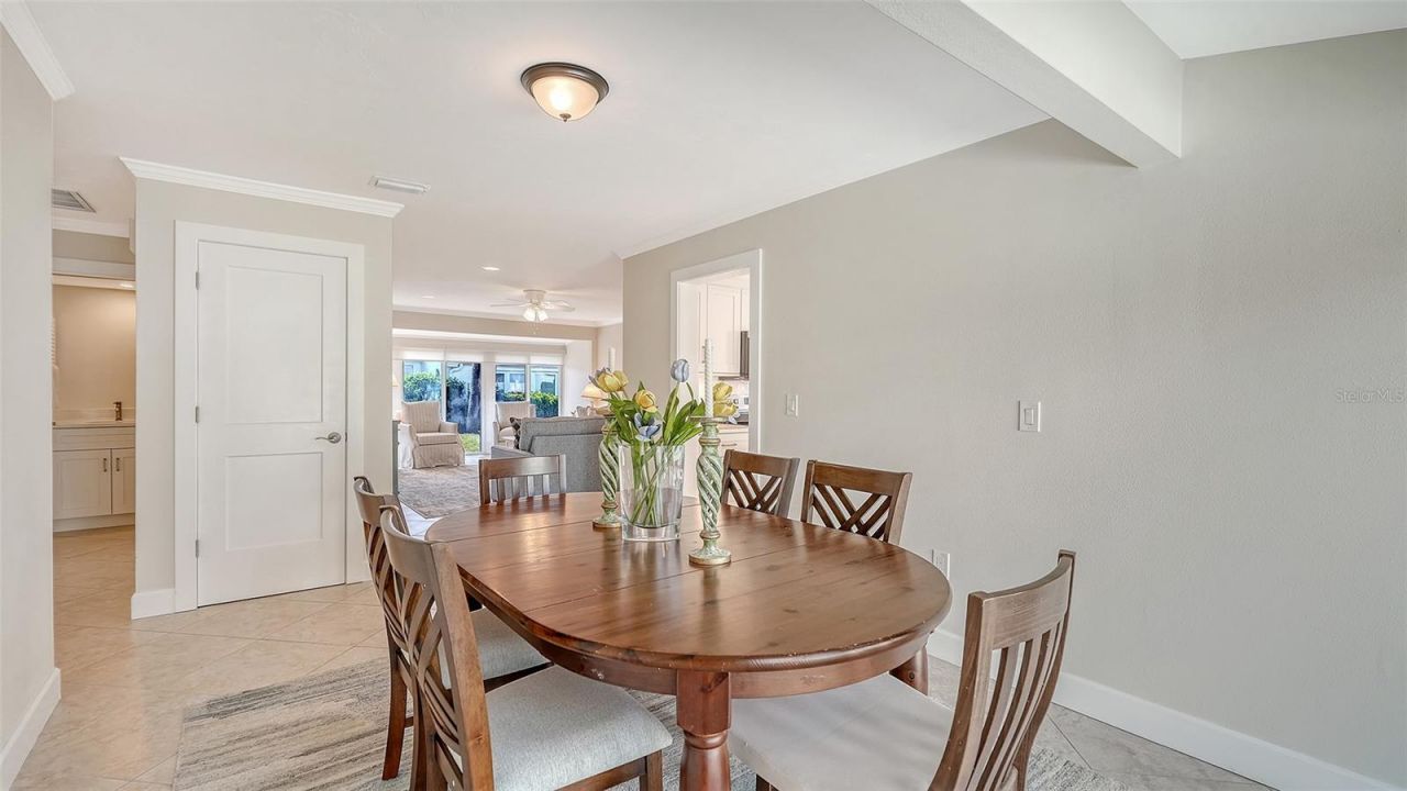 206 Hourglass Way, Unit V10, Sarasota, FL 34242 Photo