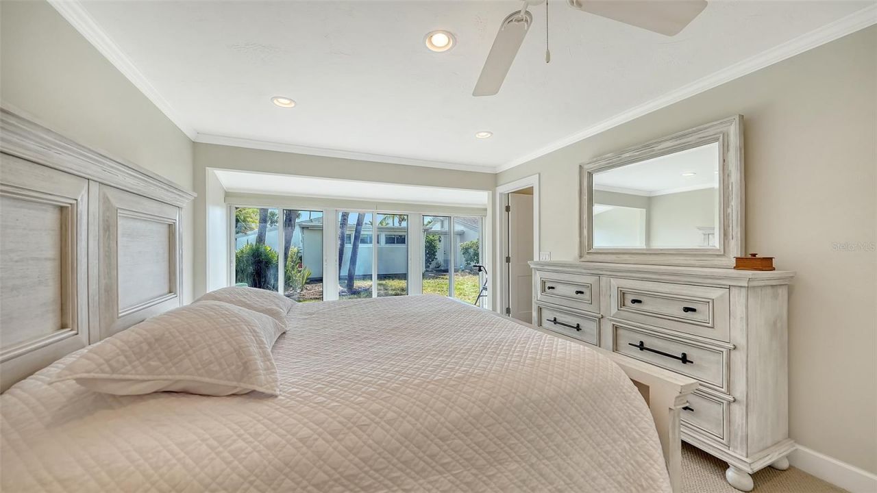 206 Hourglass Way, Unit V10, Sarasota, FL 34242 Photo