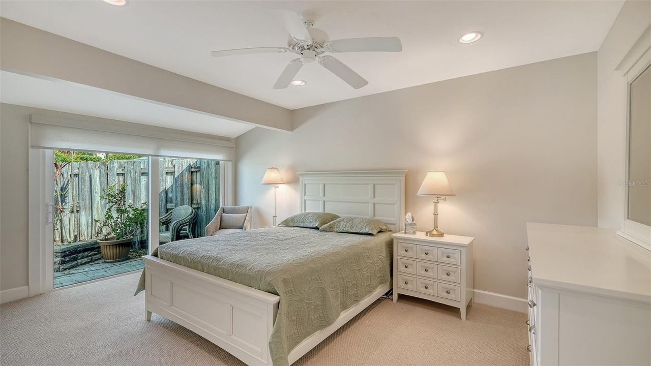 206 Hourglass Way, Unit V10, Sarasota, FL 34242 Photo