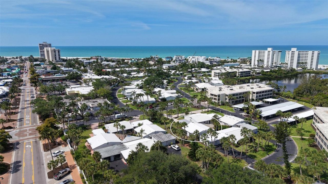 206 Hourglass Way, Unit V10, Sarasota, FL 34242 Photo
