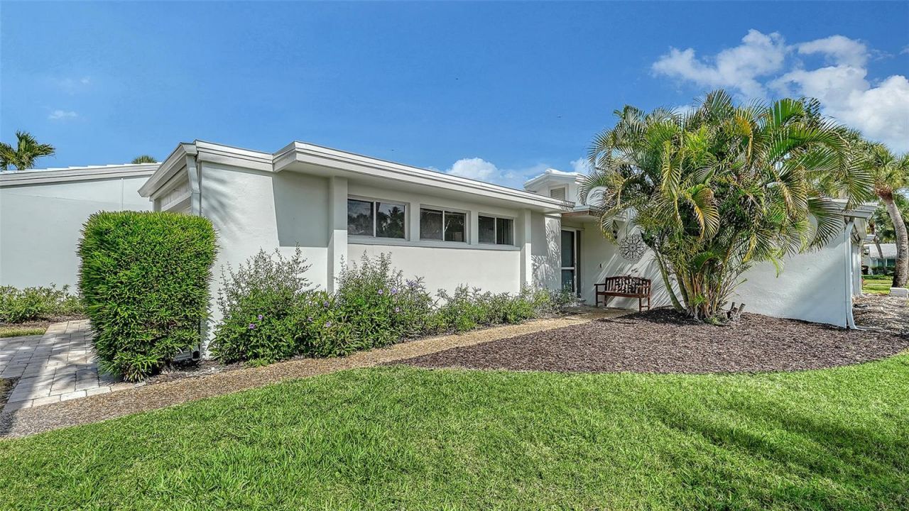 206 Hourglass Way, Unit V10, Sarasota, FL 34242 Photo