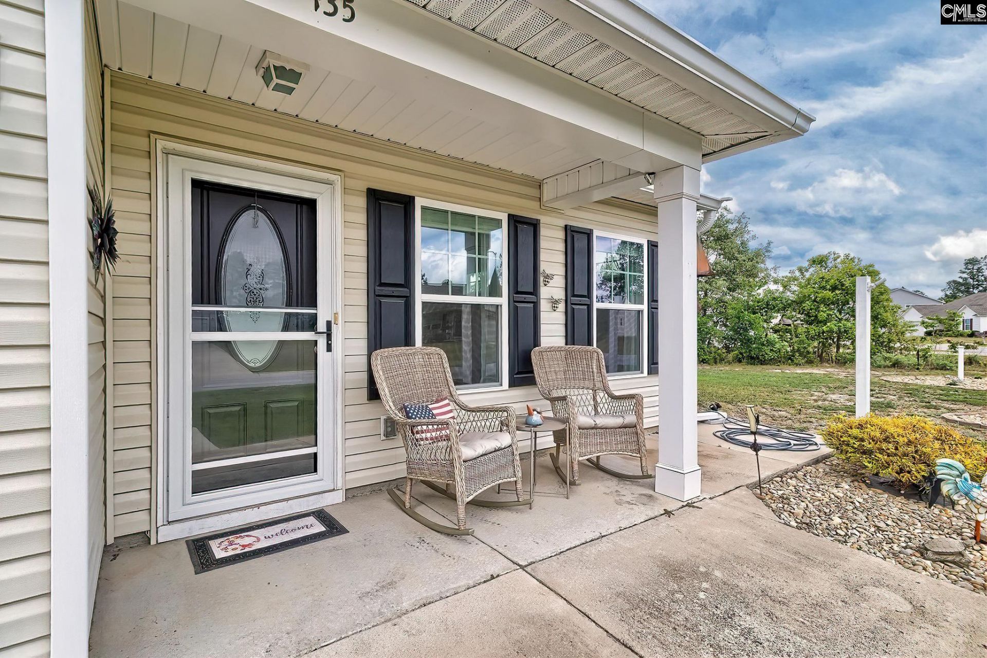 435 Crassula Drive  Photo 4