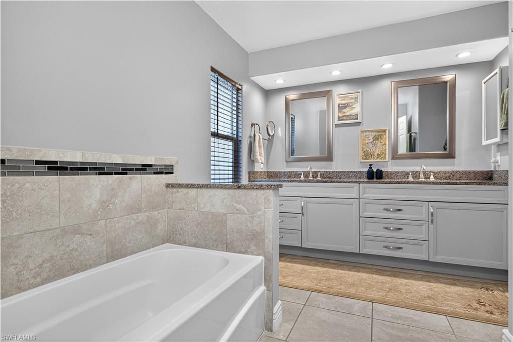 13190 Oakmont Dr, Unit 6, Fort Myers, FL 33907 Photo