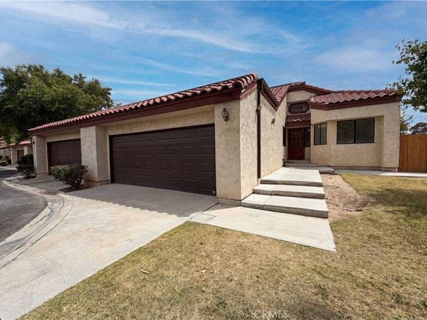 441 Tepatitlan Court, Ridgecrest, CA 93555