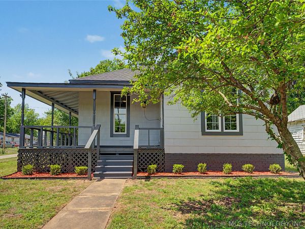 300 N Drown Street , Cleveland, OK 74020