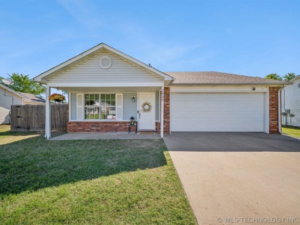 1922 Lexington Road, Claremore, OK 74017