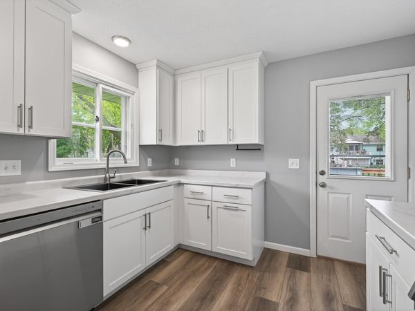 3000 Gettysburg Avenue N, New Hope, MN 55427