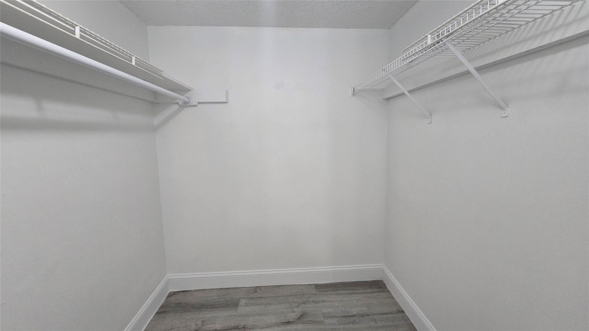6200 S Falls Circle Drive, Unit 105, Lauderhill, FL 33319 Photo