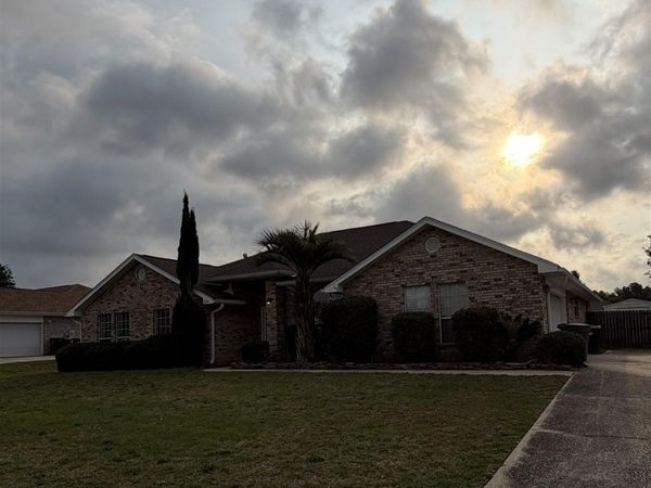 7104 Fitzpatrick Rd, Pensacola, FL 32526