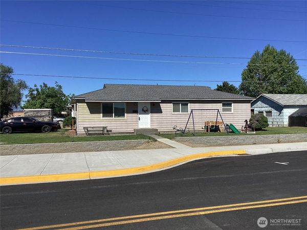 1315 SE 2nd Avenue , Quincy, WA 98848