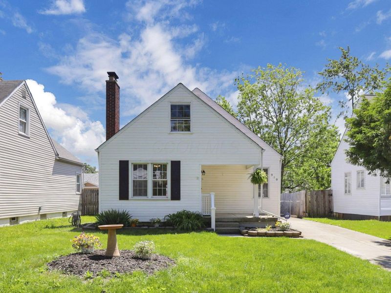 910 Wiltshire Road, Columbus, OH 43204 Photo 1