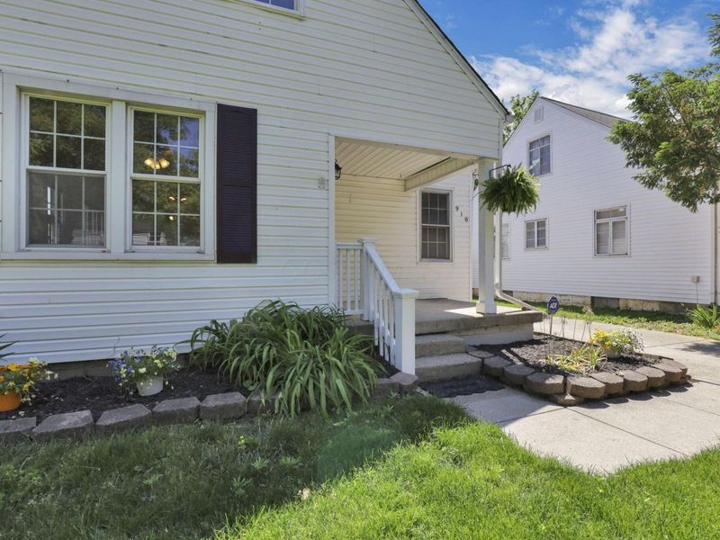 910 Wiltshire Road, Columbus, OH 43204 Photo 2