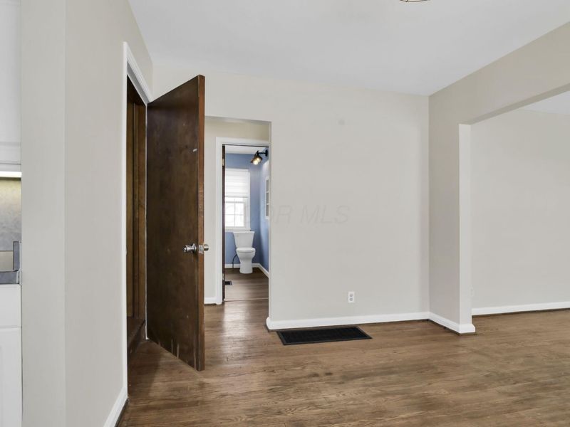 910 Wiltshire Road, Columbus, OH 43204 Photo 20